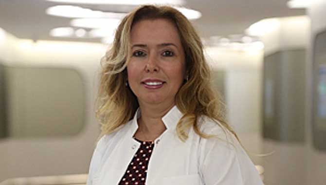 KIŞIN DUDAK ÇATLAMASINI ÖNLEMEK İÇİN ÖNERİLER