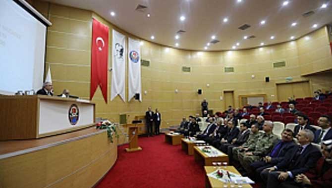 Vali Nayir Bağımlılıkla Mücadele Toplantısına Başkanlık Etti