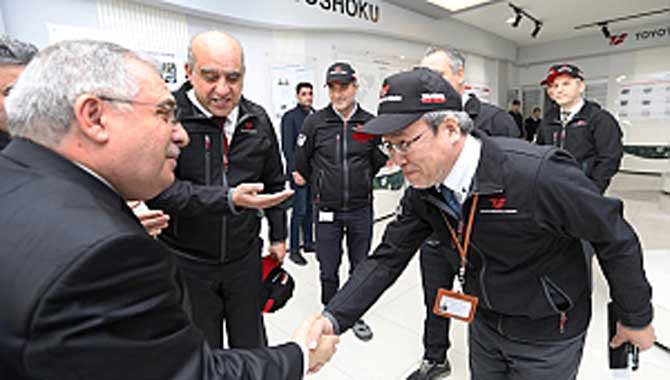 Vali Nayir Bu Hafta Toyota Boshoku Fabrikasını Gezdi 