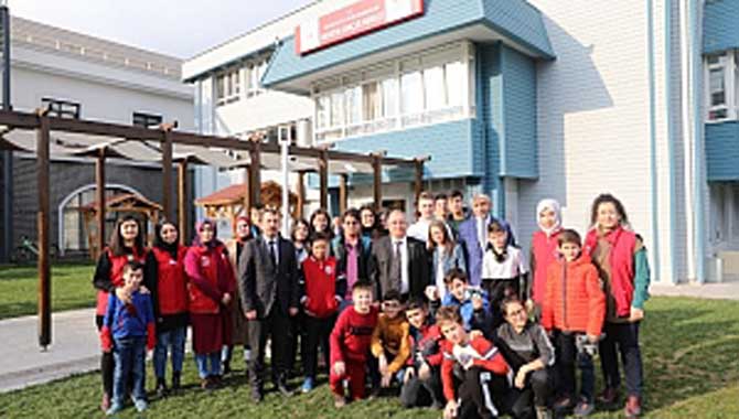 Vali Nayir Gençlik Merkezlerinde İncelemelerde Bulundu