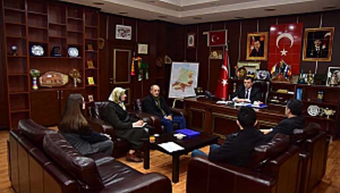 “Başkan Sarı’dan, ‘Bir Kitapta Sizden Olsun’ Kampanyasına Destek” 