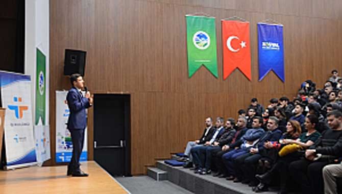 Kariyere Yön Veren Eğitim 