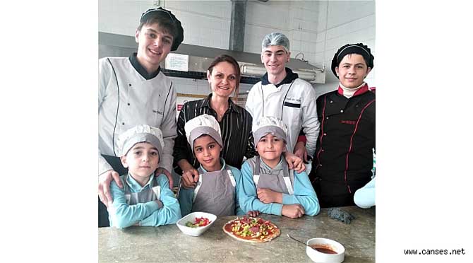 ÖĞRENCİLERİN PİZZA GÜNÜ