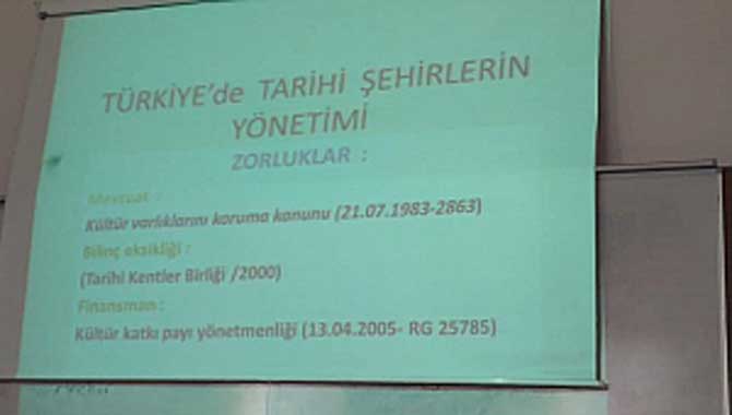 Sakarya Úniversitesinde Taraklı Sunumu 