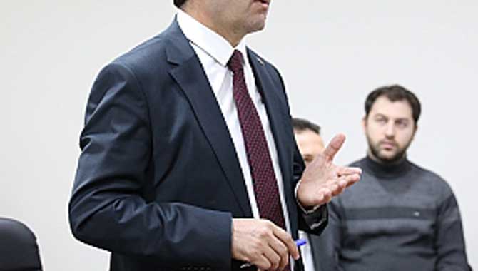 Topluma hizmette önemli rol üstleniyoruz