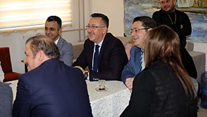 Adapazarı Geleceğe Işık Tutuyor 