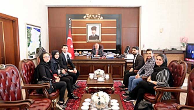 Afganistan Öğrenci Topluluğu Üyelerinden Vali Nayir’e Ziyaret 