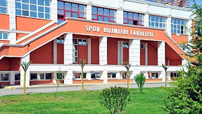 AKADEMİDE SUBÜ SPOR BİLİMLERİ FARKI