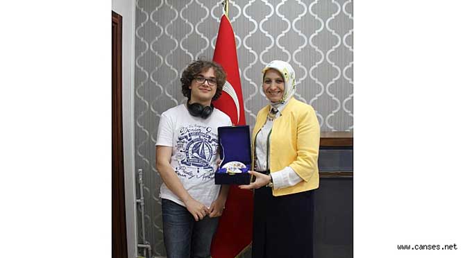 Sakaryalı Öğrenciden Gururlandıran Büyük Başarı