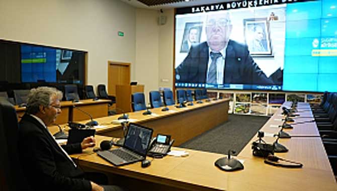 “Şehrimizde gece gündüz demeden çalışmaya devam ediyoruz”