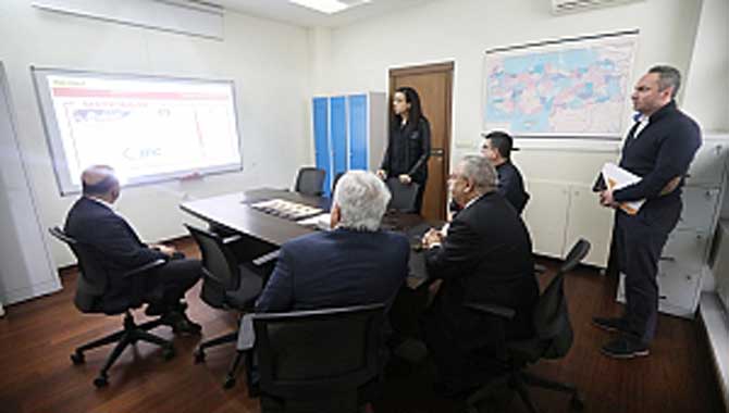 Vali Nayir Firma Ziyaretlerine Devam Ediyor 