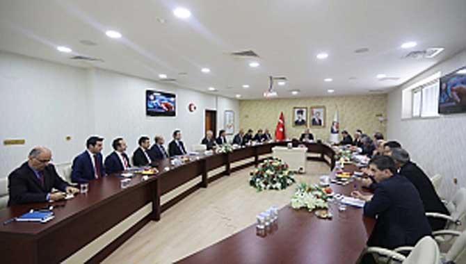 Vali Nayir Salgın Konusunun Ele Alındığı Toplantıya Başkanlık Etti 