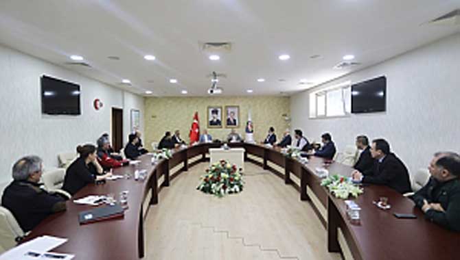 Valilikte Yeni Tedbirlere Dair Toplantılar Gerçekleştirildi