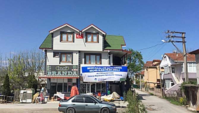 Büyükşehir karantinadaki vatandaşların yanında