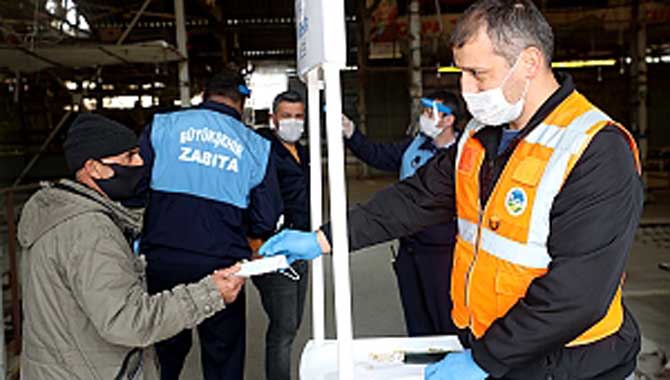 Büyükşehir koronavirüsle mücadeleyi ilçelerde de sürdürüyor 