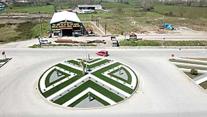 “Koronavirüse Rağmen Karasu’da Yeşil Alan Çalışmaları Devam Ediyor” 