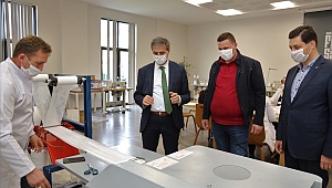 Maske Üretim Tesisini Gezdiler 