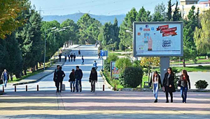 SAÜ Sosyal Medyada Mart Ayında İlk 5’te 