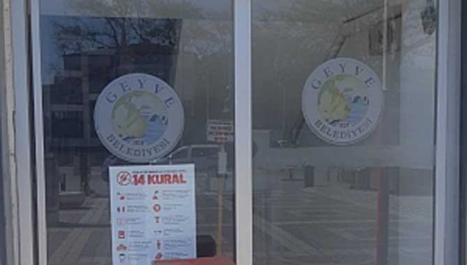 Yoğun noktalara tıbbi atık kovaları yerleştirildi