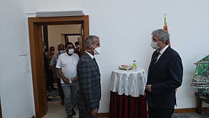 Roman kardeşlerimizin yanındayız 