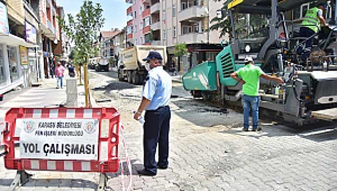 “617 Nolu Sokakta Sıcak Asfalt Çalışmaları Başladı”