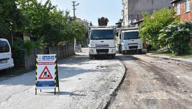 HACIOĞLU’NDA İKİ SOKAĞA ASFALT