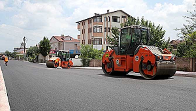 O caddelerde asfalt çalışmaları başladı 