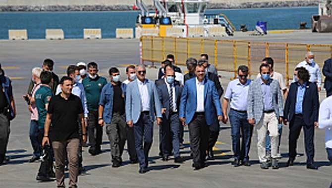 Vali Kaldırım: “Karasu Limanı İlimiz İçin Büyük Bir Şans” 