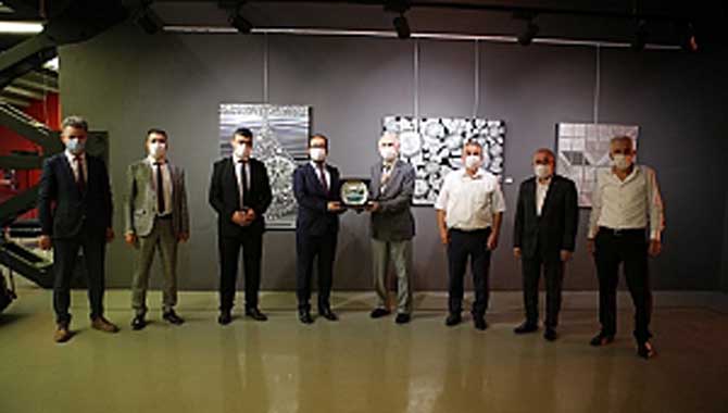 Atık metaller sanata dönüştü