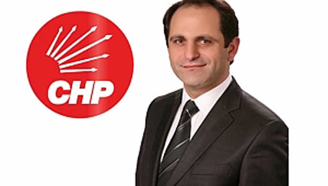 CHP Sakarya İl Başkanı Ecevit Keleş, Büyük Taarruz'un 98'inci yıl dönümü dolayısı ile basın açıklaması yaptı. 