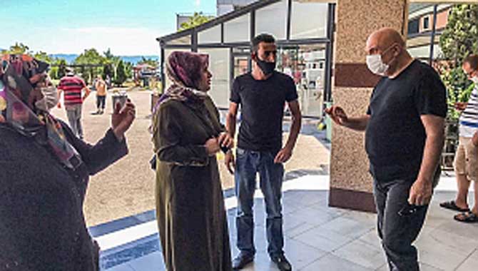 Engin Özkoç’tan patlamada yaralanan ve ölenlerin ailelerine bayram ziyareti 