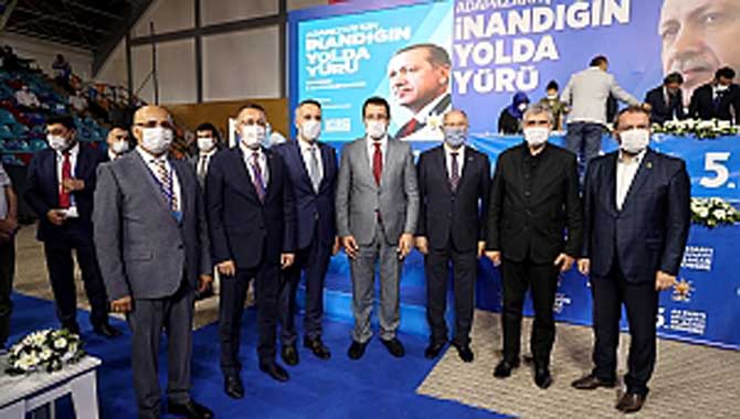 “AK Parti siyaseti eser ve hizmet siyasetidir” 