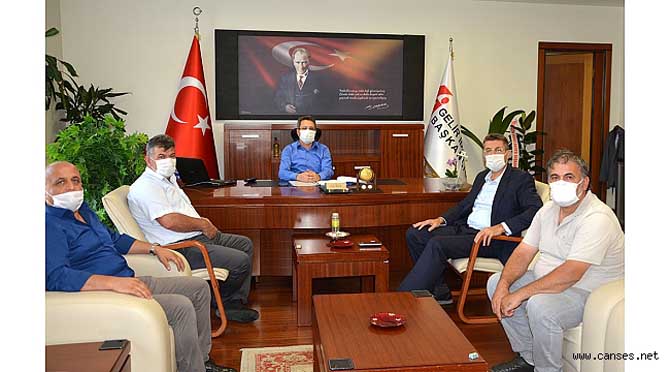 BAKKALLARDAN VERGİ DAİRESİ BAŞKANINA ZİYARET