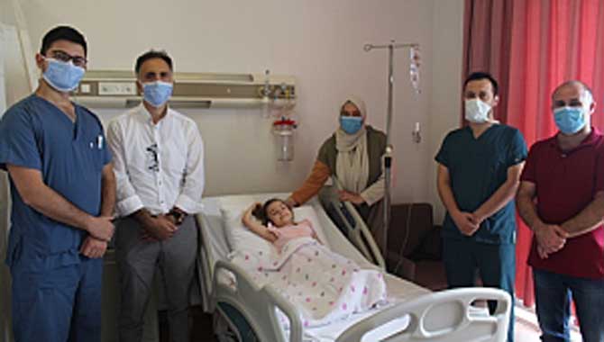 Minik Sümeyye SAÜEAH’ta şifa buldu 