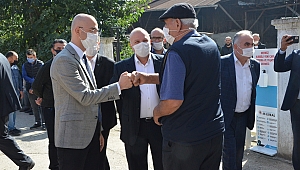 Akyazı'da Gelecek Partisi rüzgarı esti 