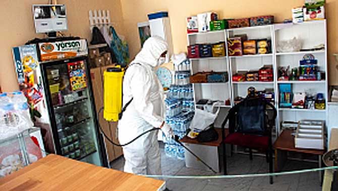 KANTİNLERDE TEDBİR ELDEN BIRAKILMIYOR 