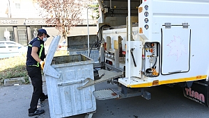 Konteynerler Tek Tek Dezenfekte Ediliyor 