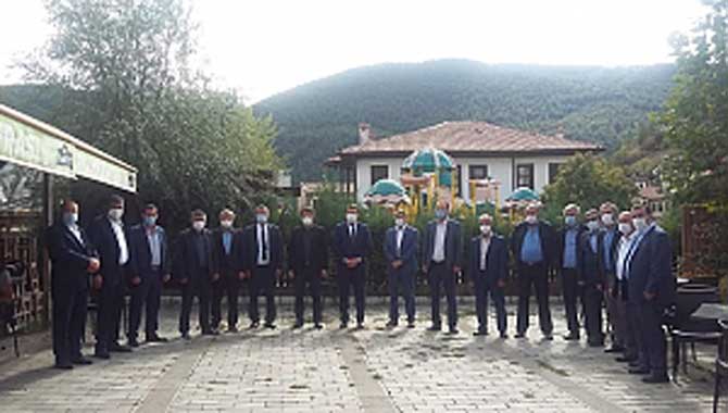 “Muhtarlarımızla Birlikte Halkımıza Çok güzel ve kalıcı Hizmetler Sunacağız” dedi 