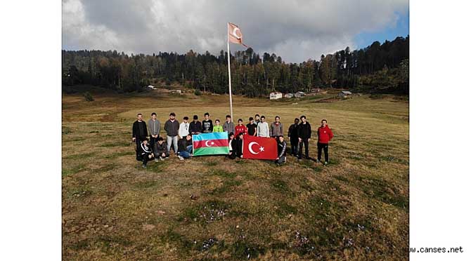 Sakarya'lı Gençler Azerbaycan'ın Yanında!