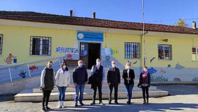 Atatürk’ten Mecidiye İlkokuluna Öğretmenler Günü Ziyareti