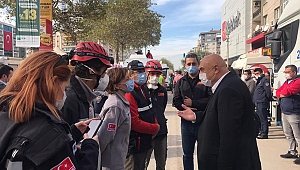 Engin Özkoç: “Ayda bebeği enkazdan çıkaran kurtarma ekiplerimize teşekkürler”