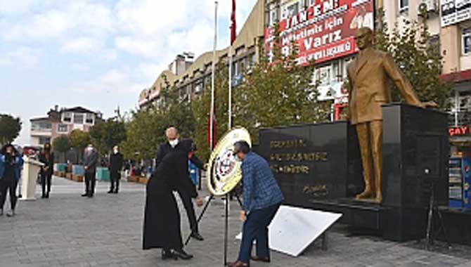 Öğretmenler Günü Çelenk Sunma Töreni