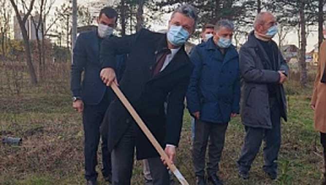 Ülkücüler Başbuğ Alparslan Türkeş’i fidan dikerek andılar