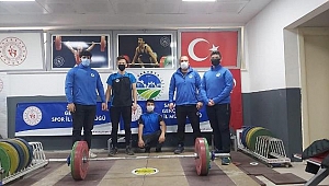 Büyükşehirli halterci Türkiye şampiyonu oldu