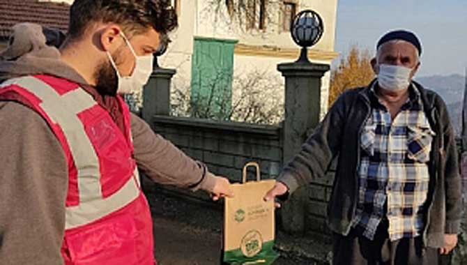 Kocaali’de 5 mahalleye 20 bin maske