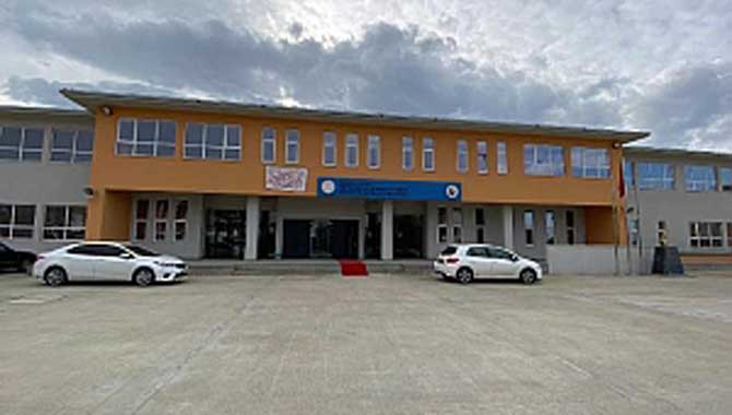 8 Yeni Okul Kazandırıldı. 