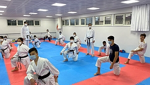 Geyve’li Karateci’ler çalışmalarına devam ediyor