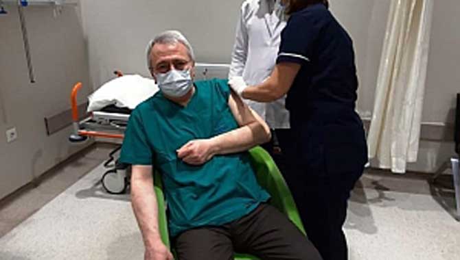 İlk aşı uygulaması