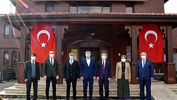 Özen’e Teşekkür Ziyareti