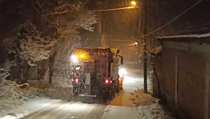 Serdivan’da 24 Saat Kar Mesaisi